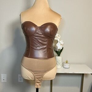 Jluxlabel faux leather strapless bodysuit